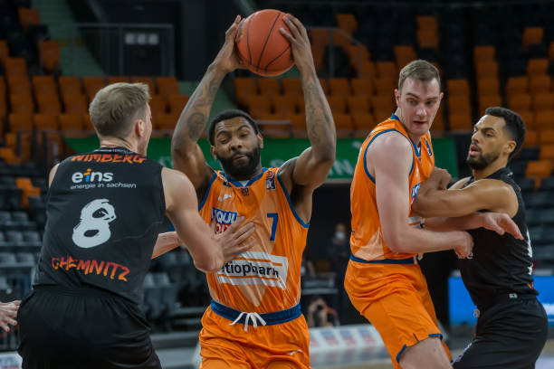 为她们提供 为她们提供